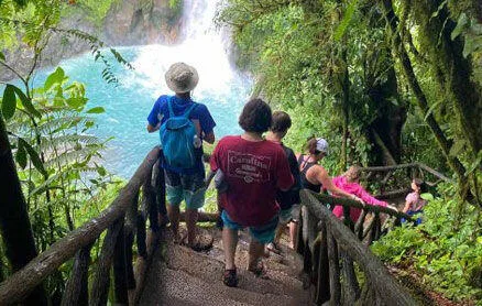 Rio Celeste Tour from La Fortuna (Lunch Included)