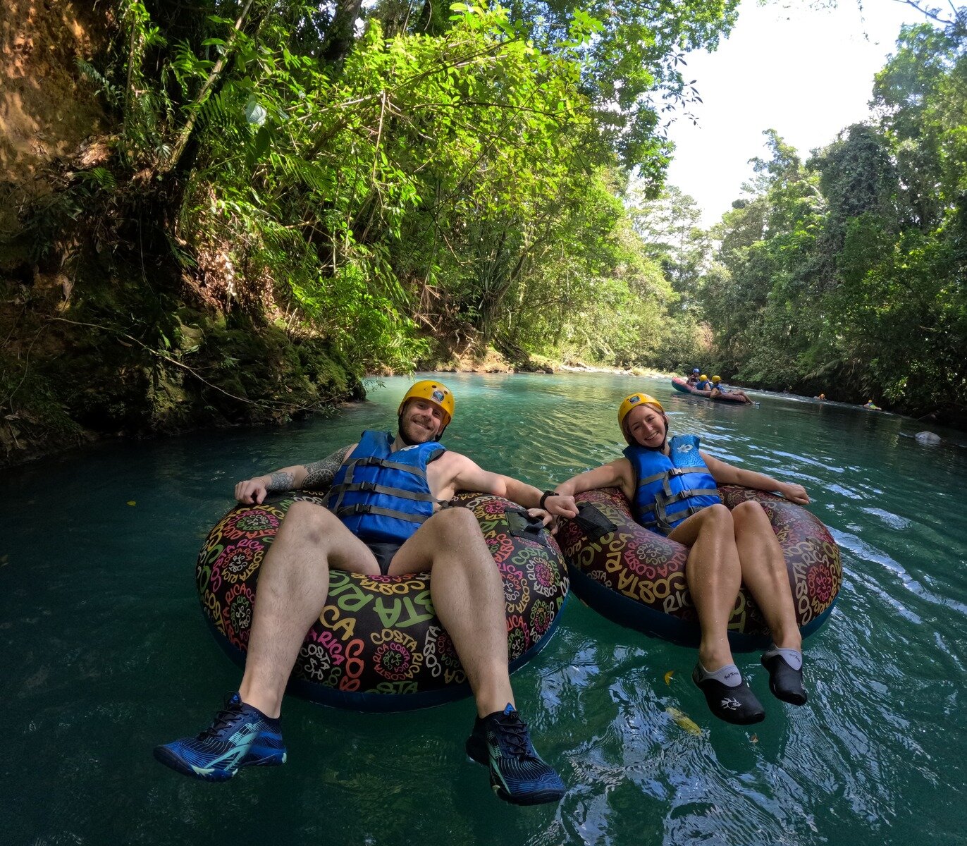 Résultat de la recherche de voyage 19 river and forest in rio celeste costa rica