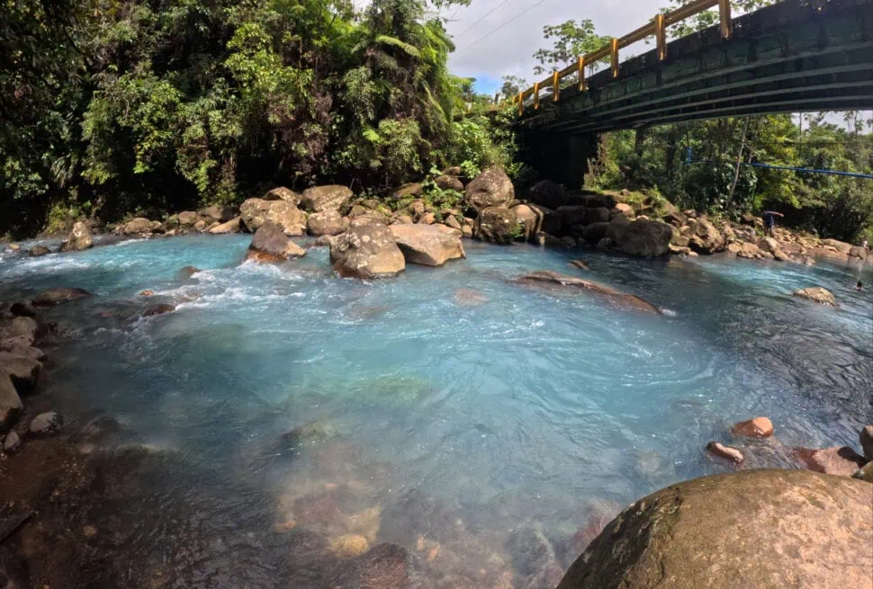 rio celeste free pool