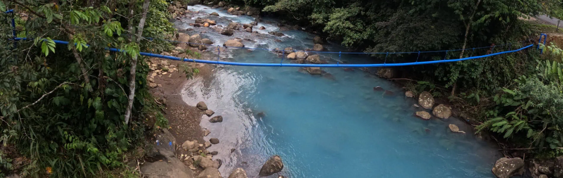 rio celeste free pool from the bridge