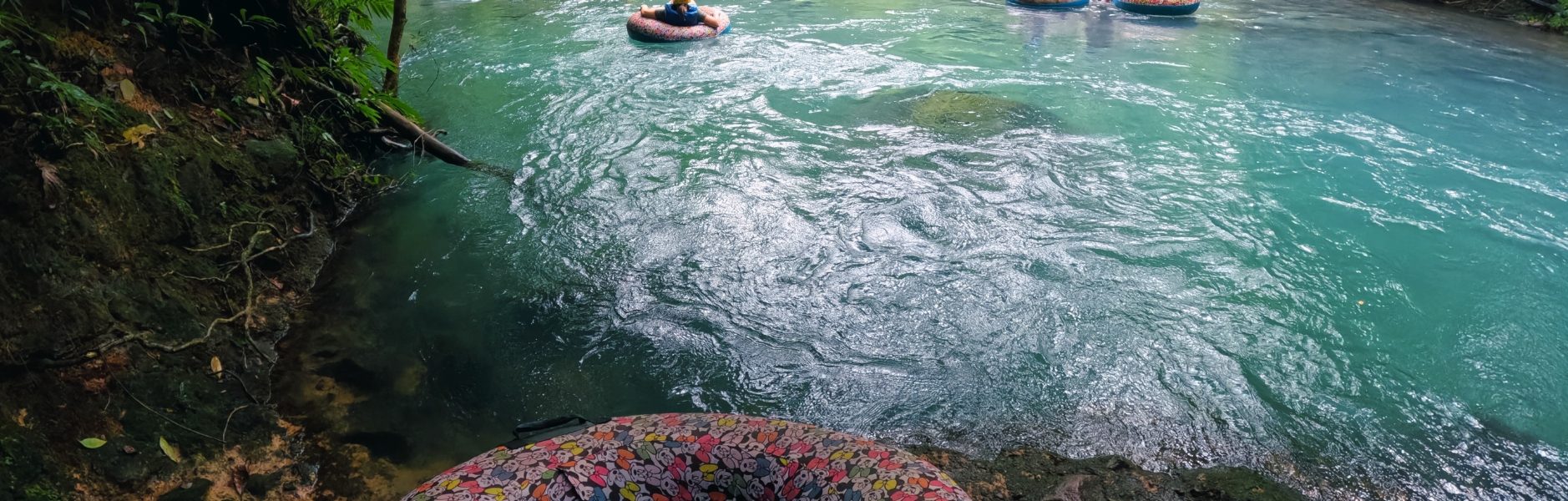 tubing in rio celeste costa rica