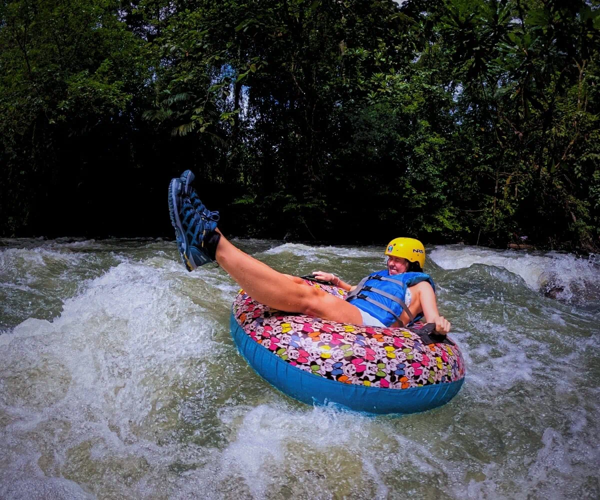 Ergebnis der Reisesuche 11 a person on a tube in the water