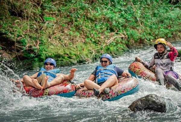 moises guide adventure